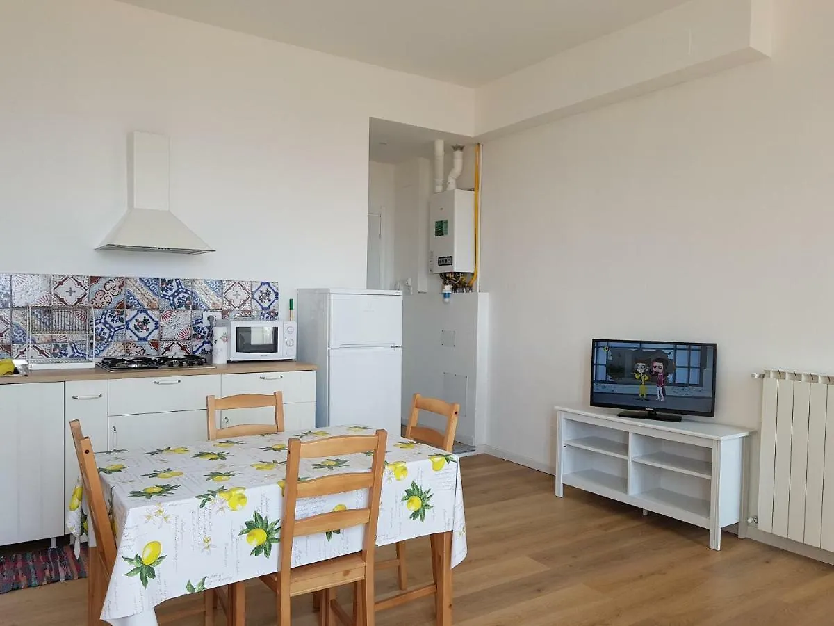 Sapore Di Sale 2 Imperia Apartment
